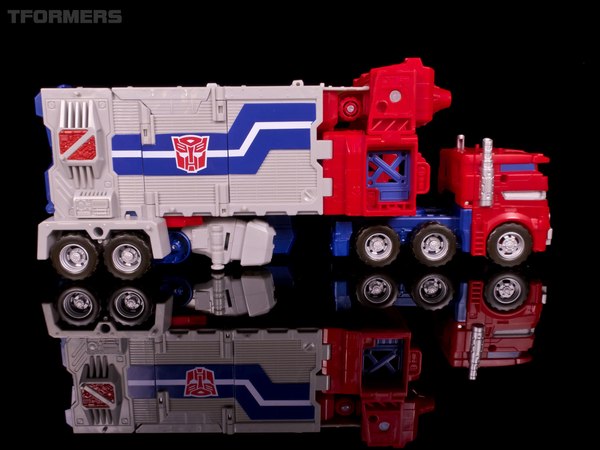TFormers Gallery   Siege On Cybertron Magnus Prime 014 (14 of 108)